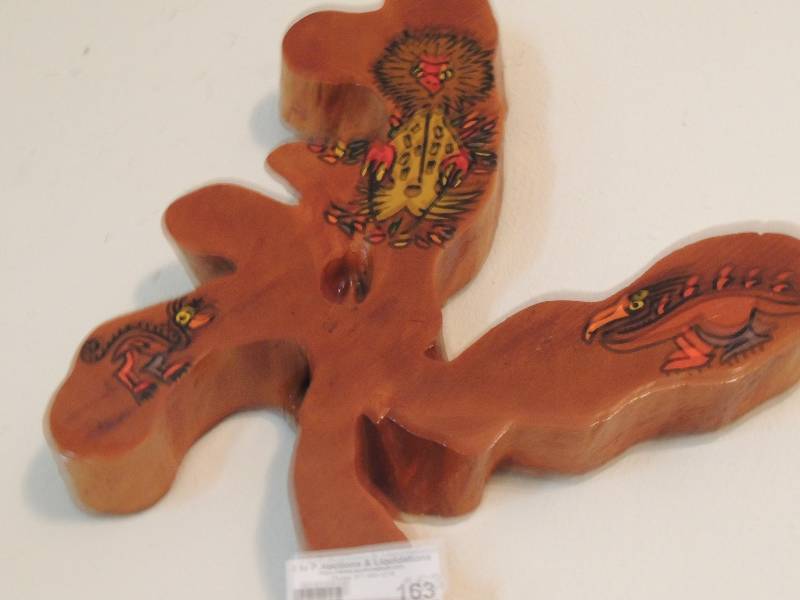 lot 163 image: Tree slices with native PAINTINGS OF BIRDS, x 2   approx. 20