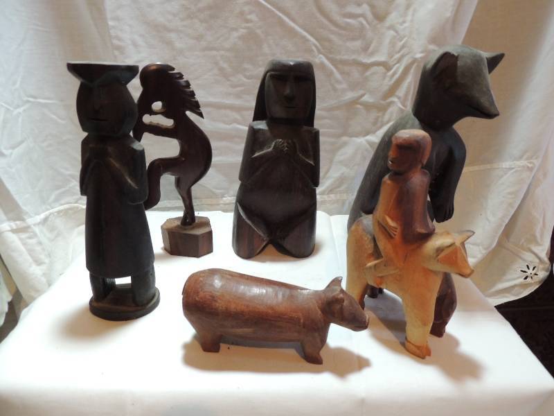 lot 309 image: WOOD CARVED - Mayan- Bear - 11 X6 Fertility Goddess - 10, Man - 8,  Bear3 X7 and Dancing Man - 10