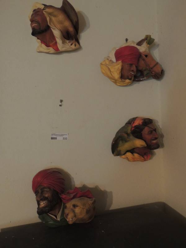 lot 333 image: Boson heads   Arabian- Karin, Desert hawk, DECCAN  Hunters
