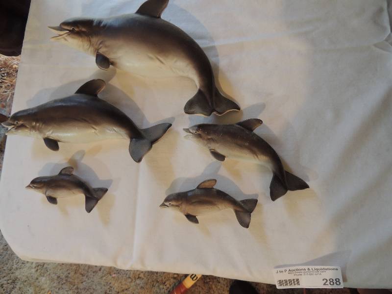 lot 288 image: Lefton Dolphin family of 5.  4 - 10