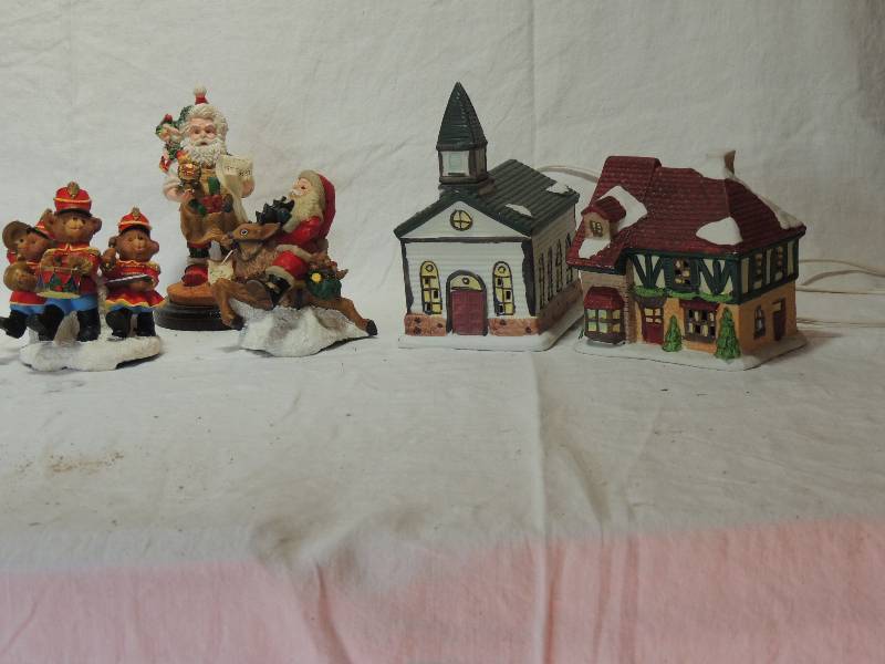 lot 441 image: Santas Magical Toy Shop   Toyshop Santa ,  Lighted house x 2    Stocking hangers Bears in band x 2