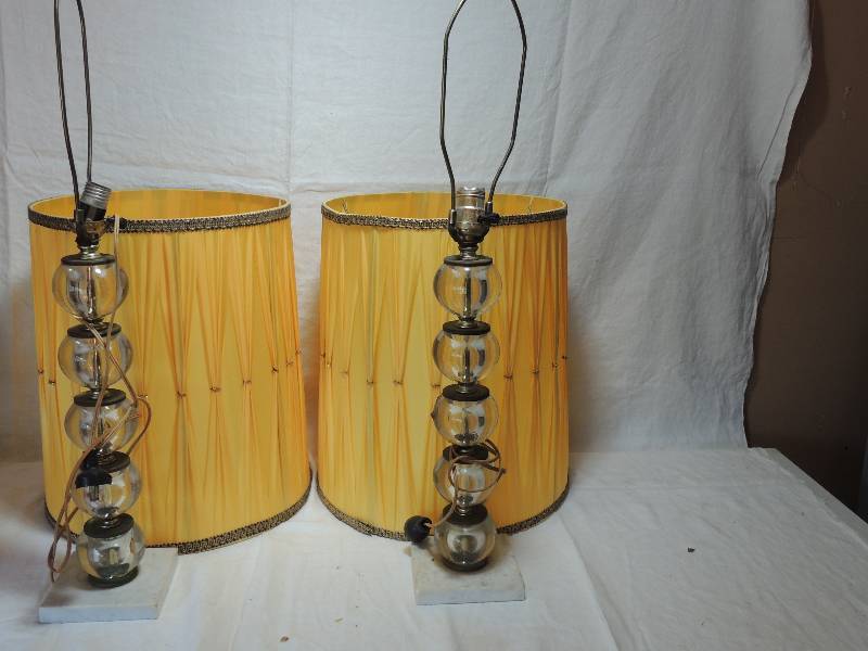 lot 459 image: 2 Glass BALL lamps 28 H   Balls 3 diameter