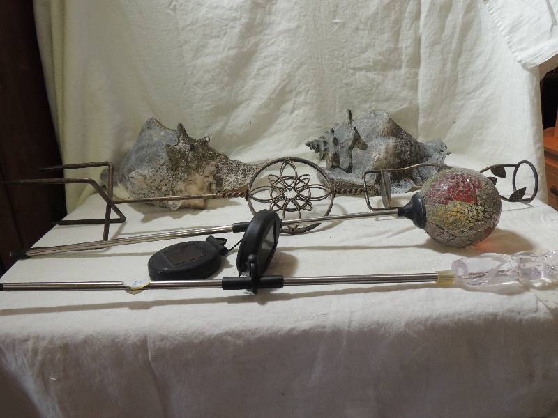 lot 493 image: 2 large seashells, conch, outdoor decor and lights