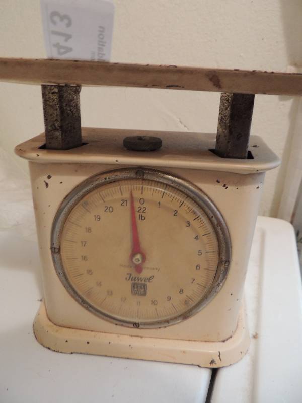 lot 413 image: Lot of Vintage food scale, vintage bowl and electric griddle. Also included Is a Presto griddle and a  Large 5 gallon drink dispenser