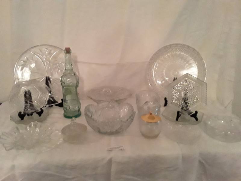 lot 121 image: Pressed glass lot- round platters, 4 bowls, candy dishes and more
