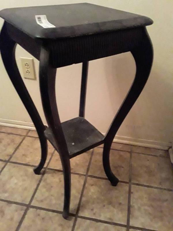 lot 120 image: Antique Side table fern stand dark wood 32 tall 13x13