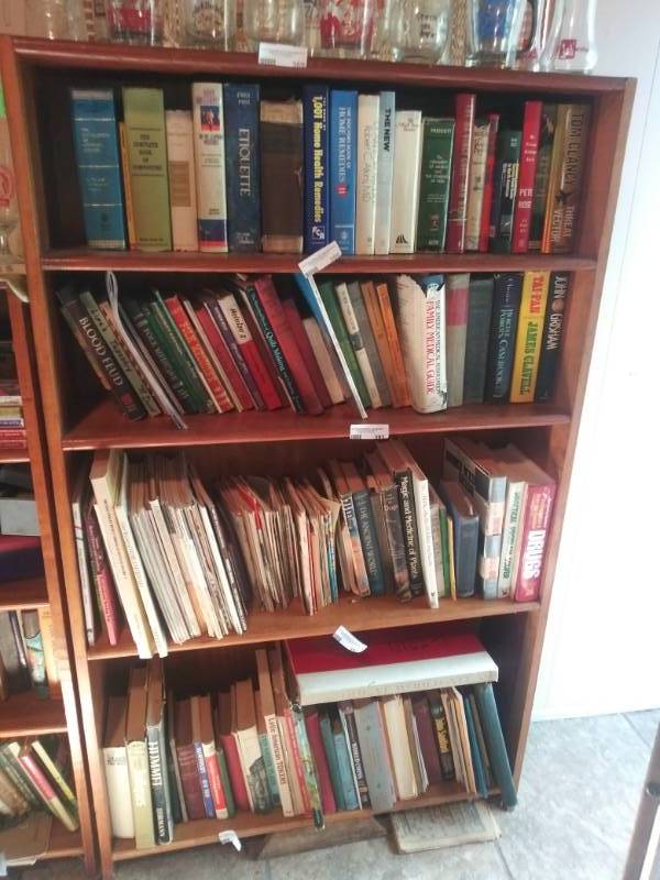 lot 388 image: BOOK SHELF  60 H X 36 X 10 - NO CONTENTS
