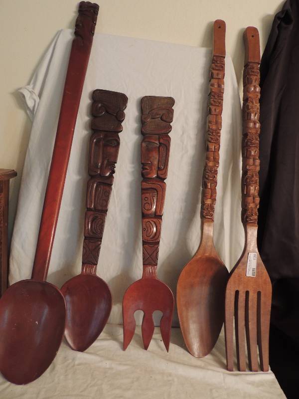 lot 130 image: Wooden spoons, bowls, inkwells,--  Rosewood fork and spoon Honduras 30, Teak spoon 42, Teak spoon and fork Philippines 41  Mortar and pestle  (mortar cracked) Hand turned inkwells x 2, wooden boots 6 L hole worn in side - Armadillo on toe