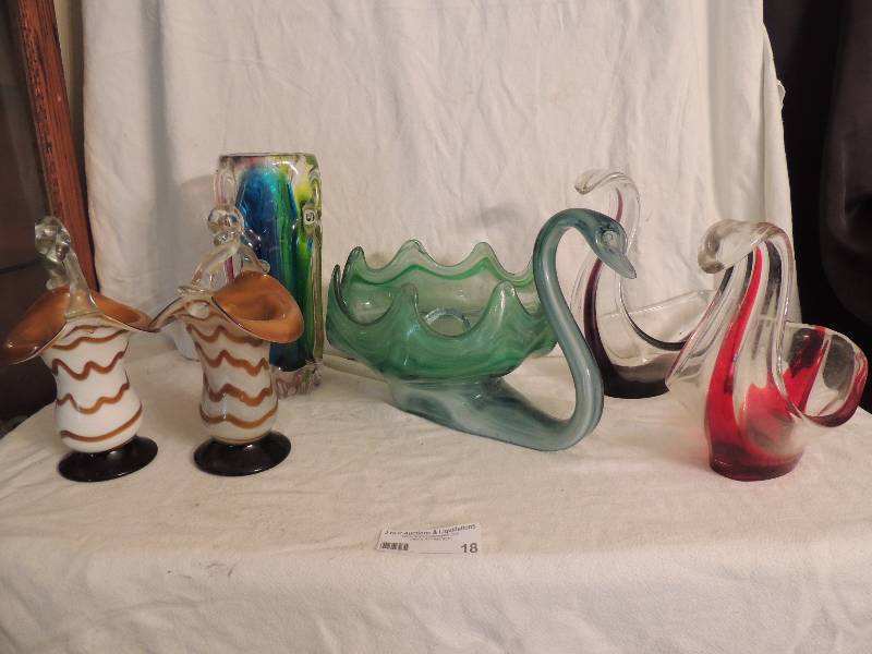 lot 18 image: Swan bowl blue green 8x12, swan bowl red and swan blown purple both hand blown, Art glass hand blown vase 9 12  and two hand-blown brown and white baskets