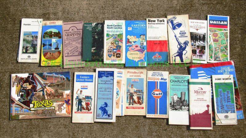 lot 8 image: Retro gas station road maps