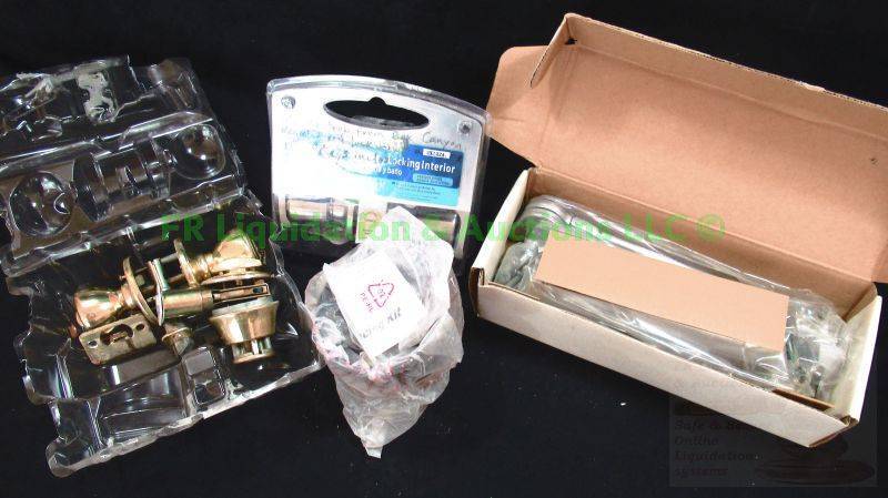 lot 46 image: Commercial door closer and door knobs