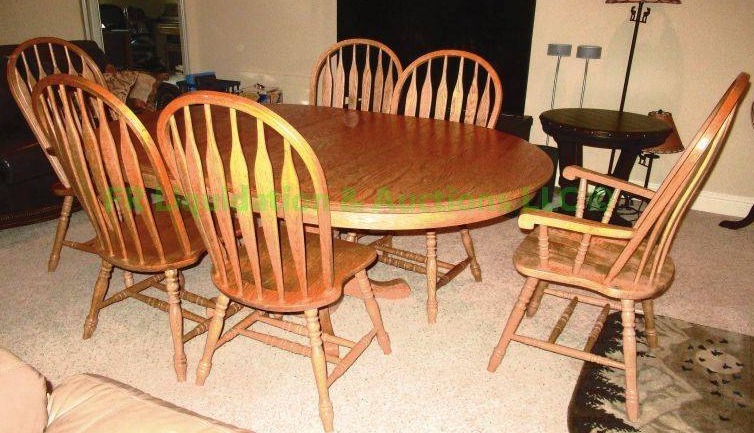 lot 1 image: Adirondack table & slide company Solid Oak table and chair dining set