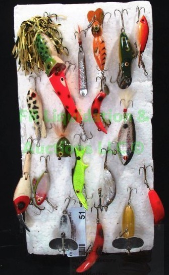 lot 51 image: Assorted fishing lures