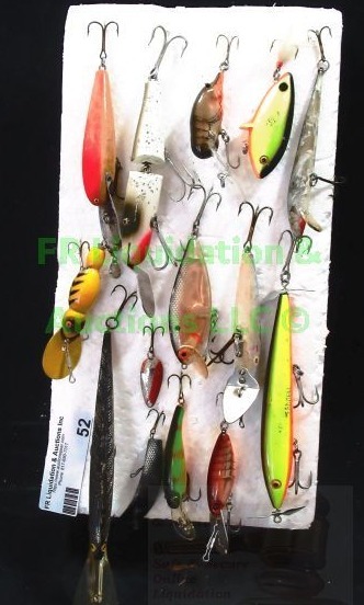 lot 52 image: Assorted fishing lures