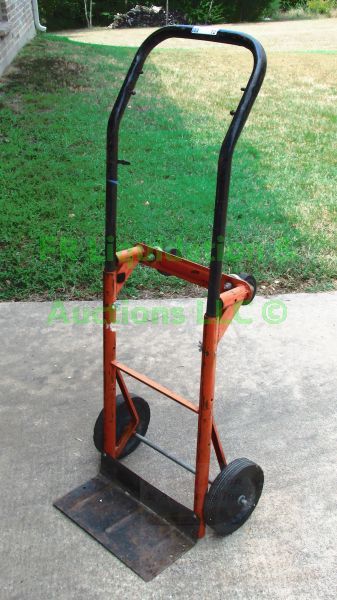 lot 72 image: Light duty hand truck