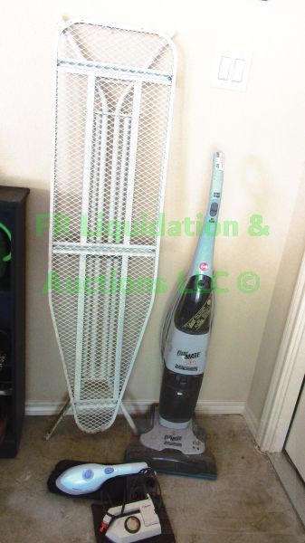 lot 157 image: Hoover floor mate hard floor cleaner and more
