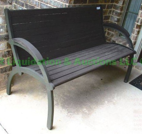lot 102 image: Outdoor patio bench