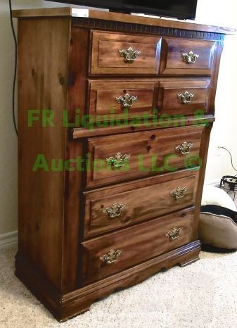 lot 147 image: Solid wood chest of drawers