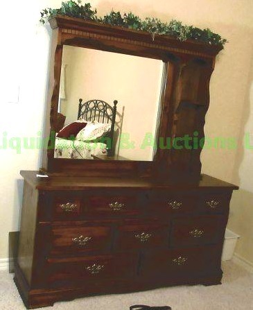 lot 149 image: Solid wood Vanity dresser