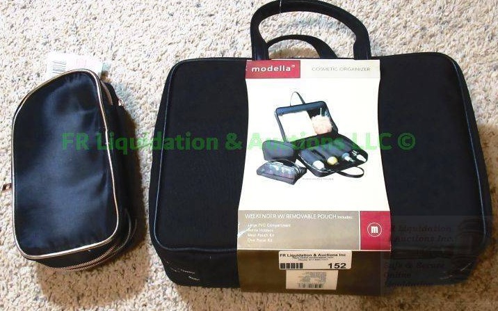 lot 152 image: Modelo weekender makeup tote