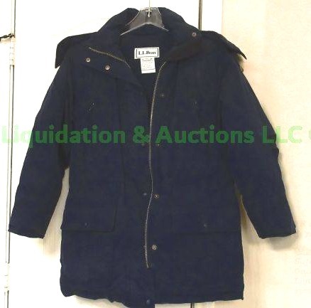 lot 179 image: L.L. Bean goose down insulated winter jacket