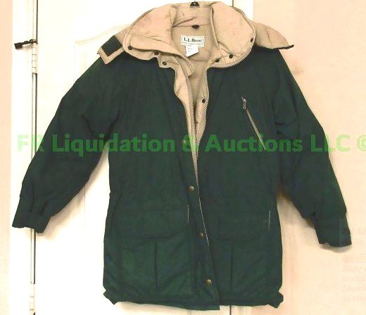 lot 180 image: L.L. Bean goose down insulated winter jacket