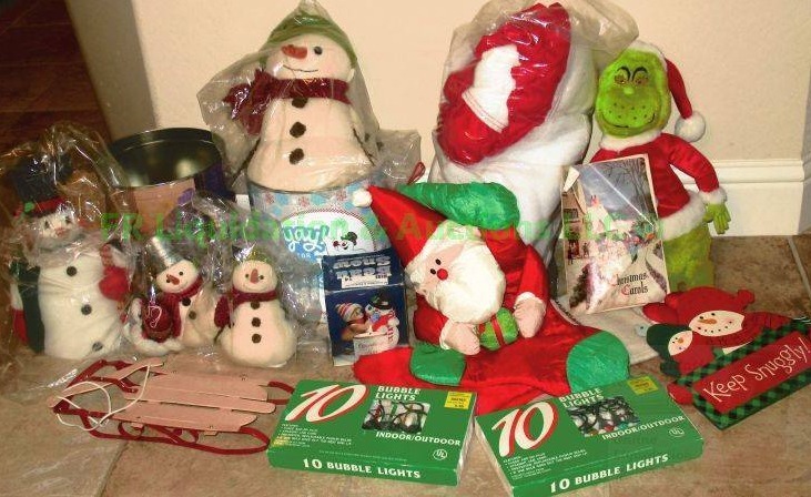 lot 14 image: Assorted Christmas decor as shown