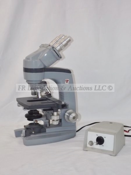 lot 33 image: Microscope
