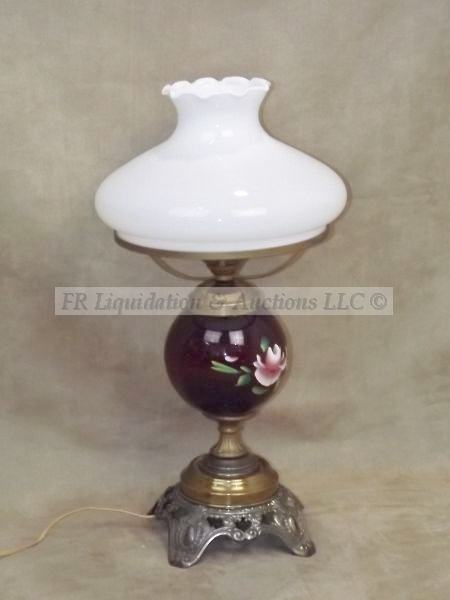 lot 44 image: Lamps
