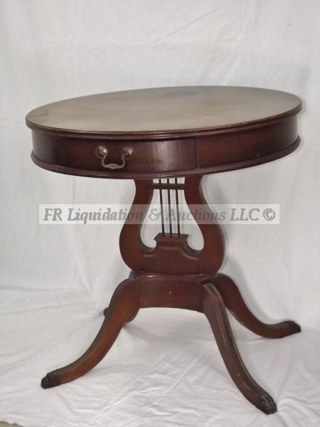 lot 48 image: Furniture