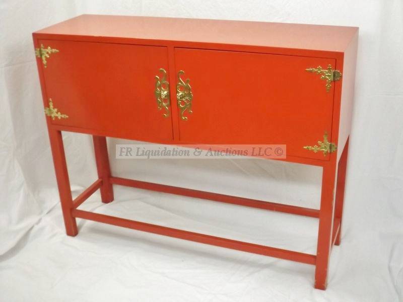 lot 51 image: Furniture