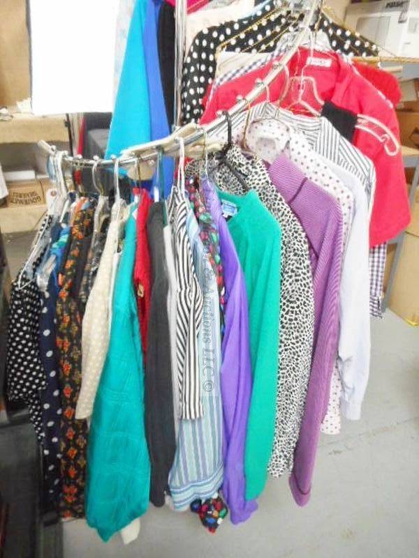 lot 135 image: Clothing and accessories