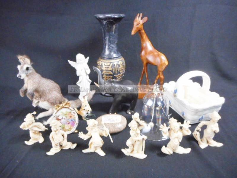 lot 108 image: Collectables