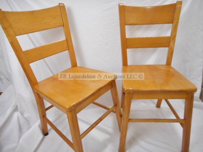 lot 99 image: Furniture
