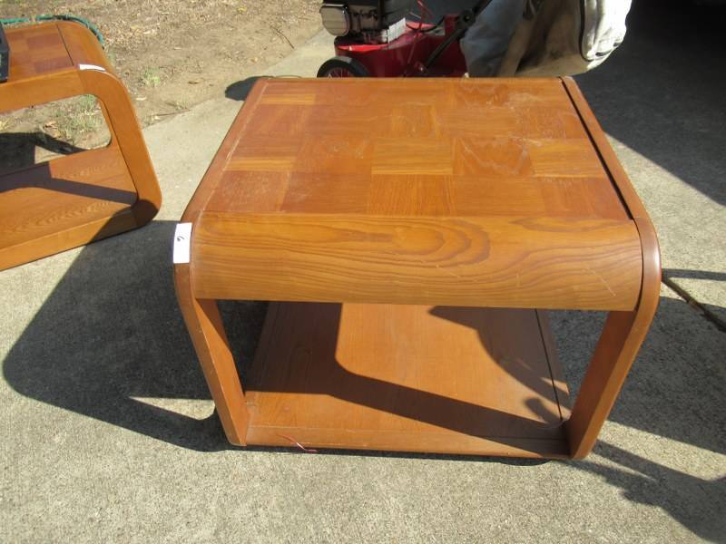 lot 6 image: FURNITURE