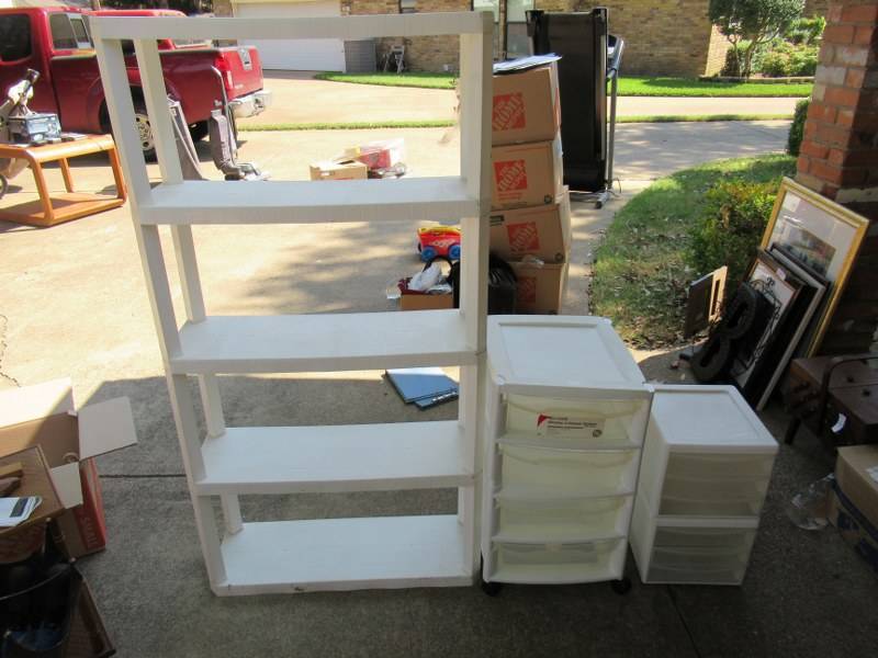 lot 16 image: SHELVING