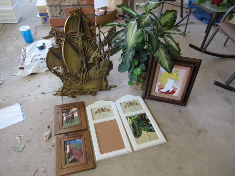 lot 20 image: HOME DCOR