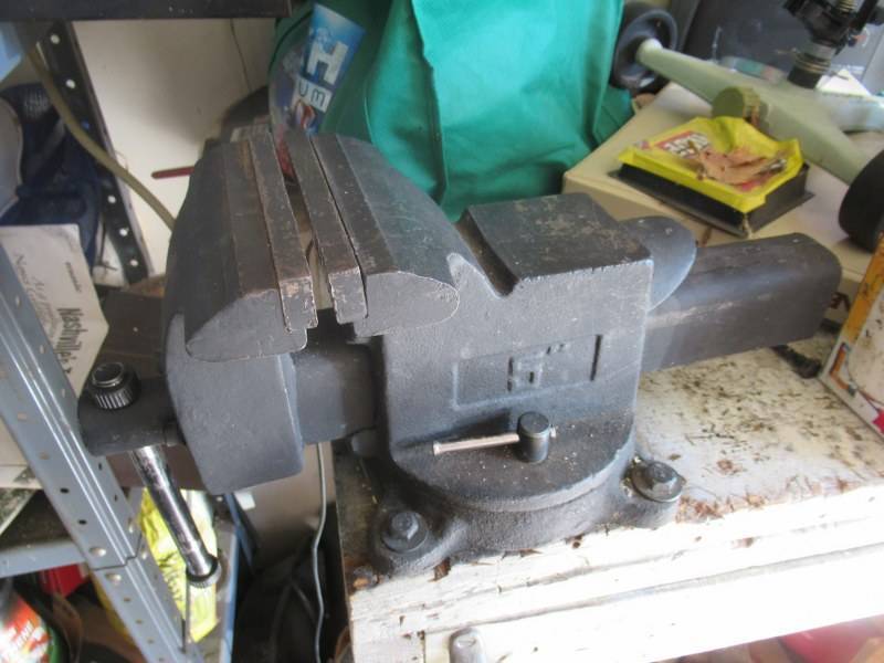 lot 47 image: TOOLS