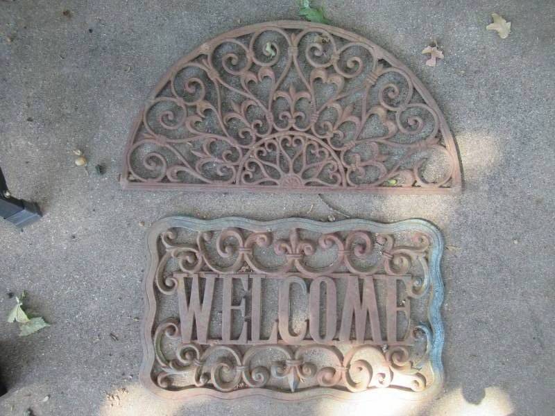 lot 62 image: VINTAGE DOOR MATS