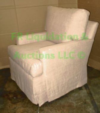 lot 34 image: Lee Industries carousel rocking chair