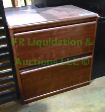 lot 39 image: Double drawer lateral file cabinet, 31 x 30 x 19