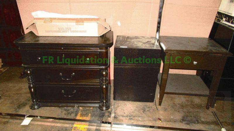 lot 83 image: Universal furniture Decorative Office file cabinet plus, 3 pieces total