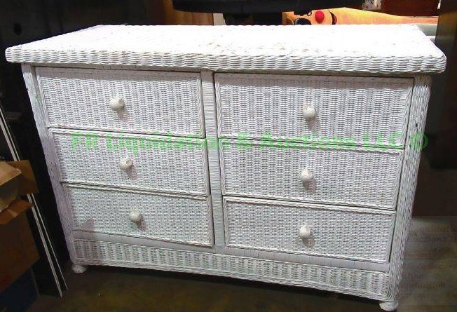 lot 111 image: White Wicker vanity dresser, 6 drawers