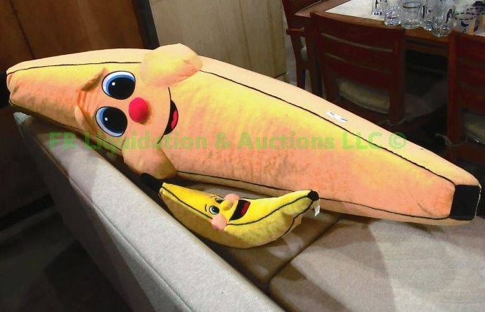 lot 106 image: 6ft tall stuffed banana only