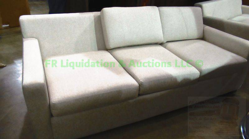 lot 102 image: Sleeper sofa missing one back cushion