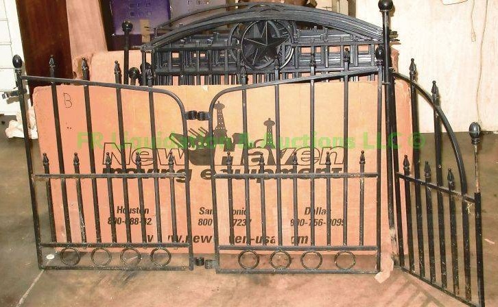 lot 225 image: Wrought iron style picket fence set with Texas star gate