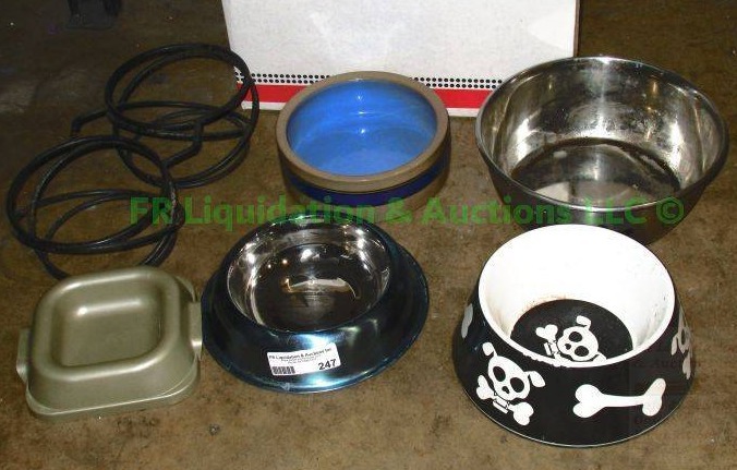 lot 247 image: Assorted pet dishes