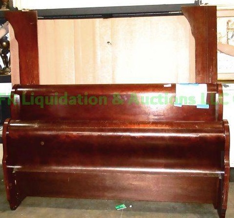 lot 259 image: Sleigh bed head and foot board King size