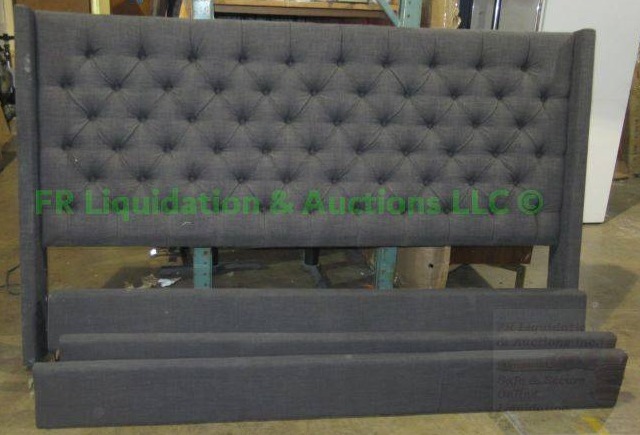lot 289 image: Button tufted panel head board (53 x 87) foot board and side rails