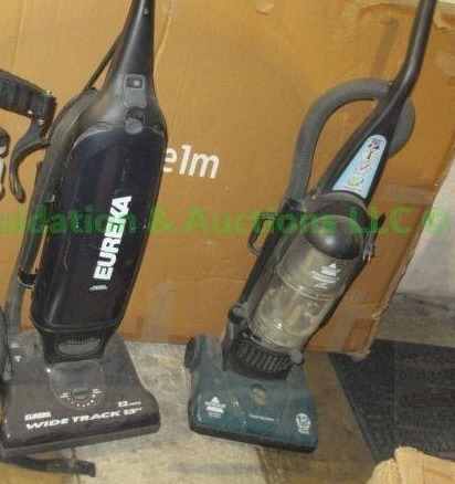 lot 296 image: Bissell & Eureka vacuum cleaners